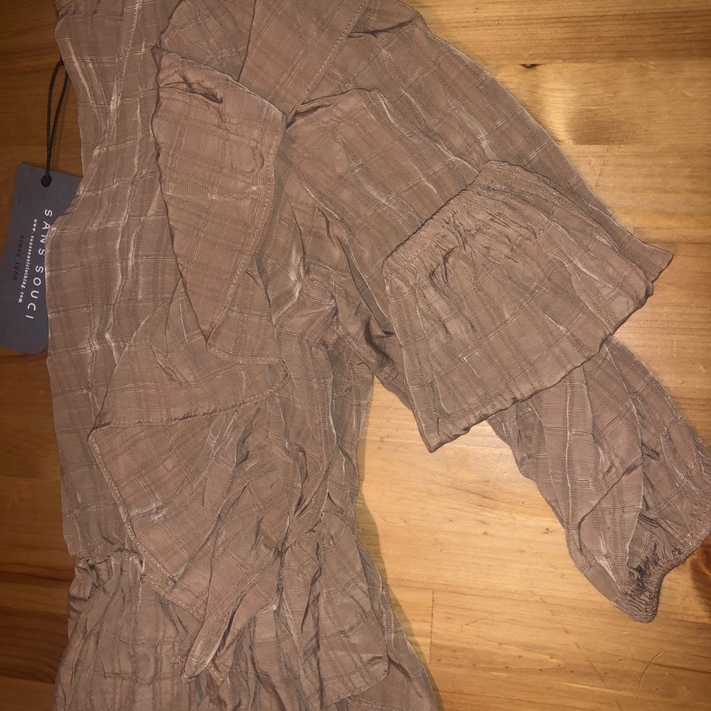 Peplum Ruffle Top - Picture 4 of 5